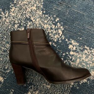 WOMENS DARK BROWN BOOTS